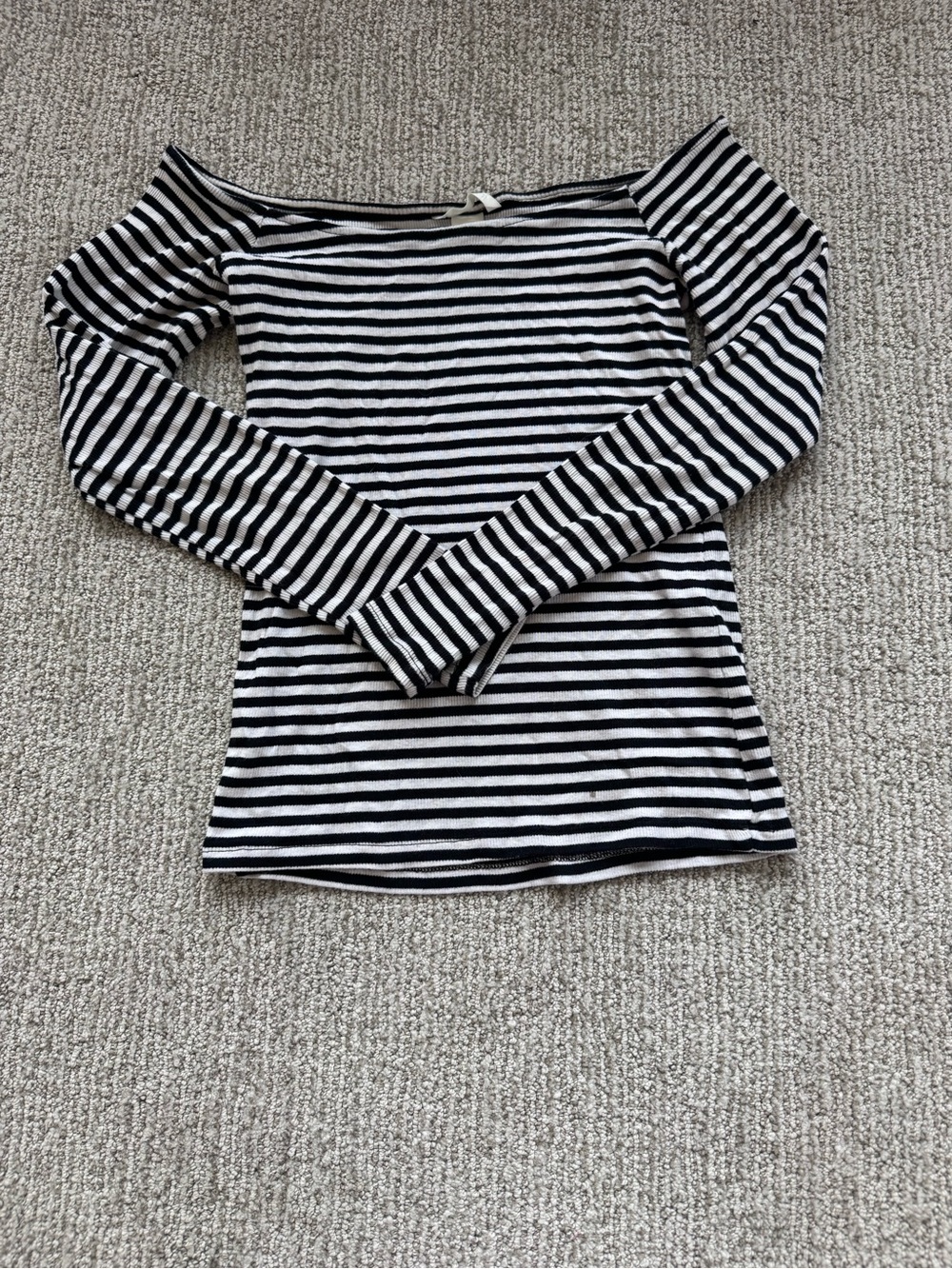 H&M Black & White Striped Off-Shoulder Long Sleeve Tee